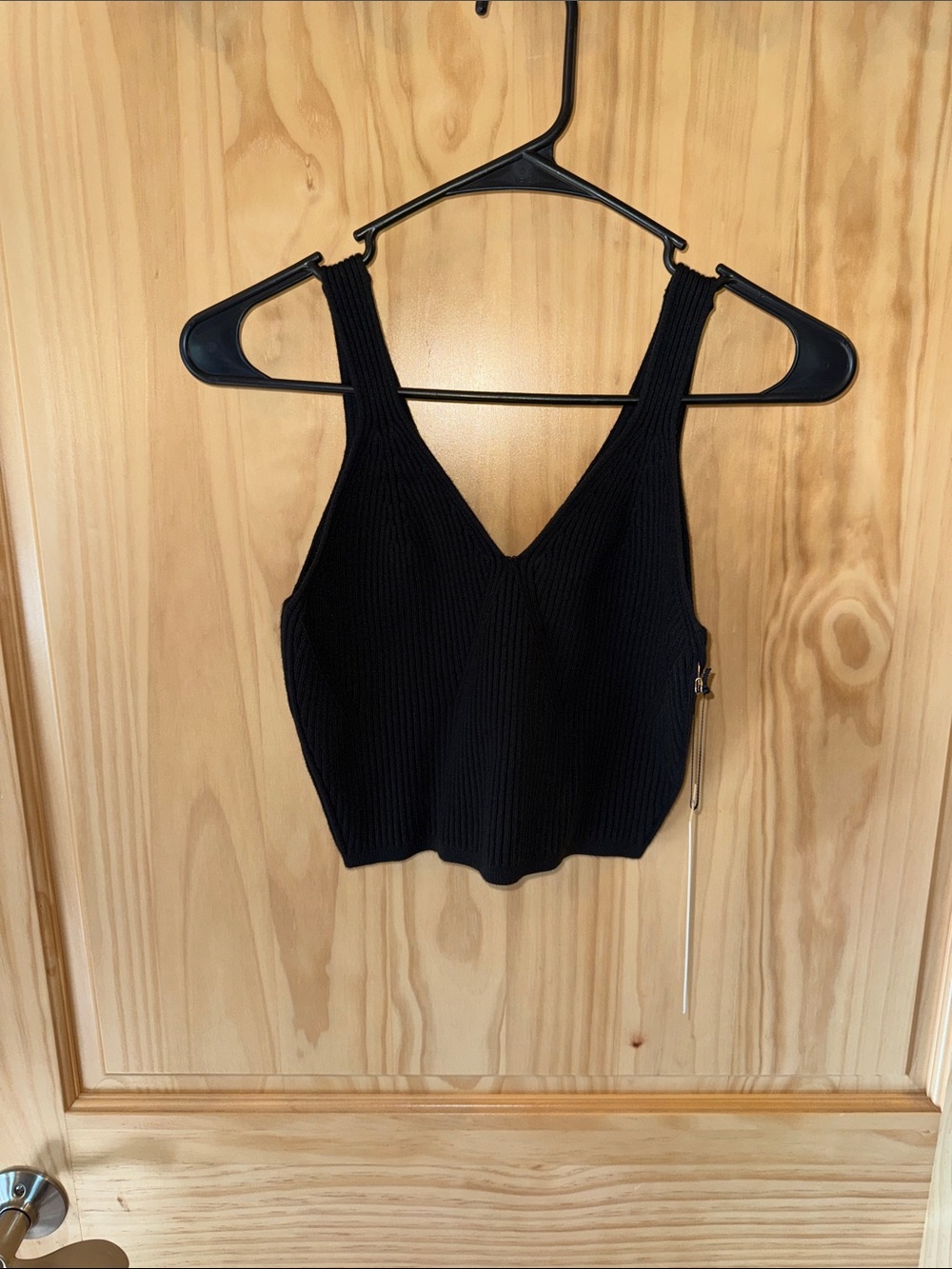 Lululemon Athletica Black Ribbed V-Neck Knit Cropped Tank